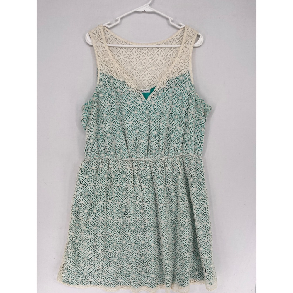 Maurices Womens Size 2 Teal Cream Lace Sleeveless V-Neck Elastic Mini Dress